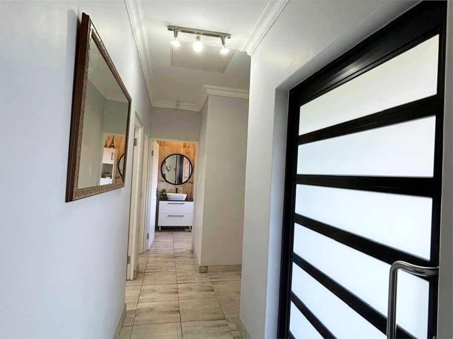 3 Bedroom Property for Sale in Groenvallei Western Cape